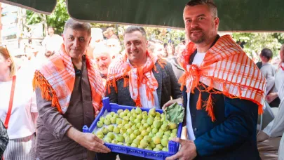 Buca’nın baldan tatlı şenliği coşkuyla geçti