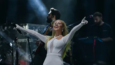Çim Konserleri sahnesi Derya Uluğ’u ağırladı