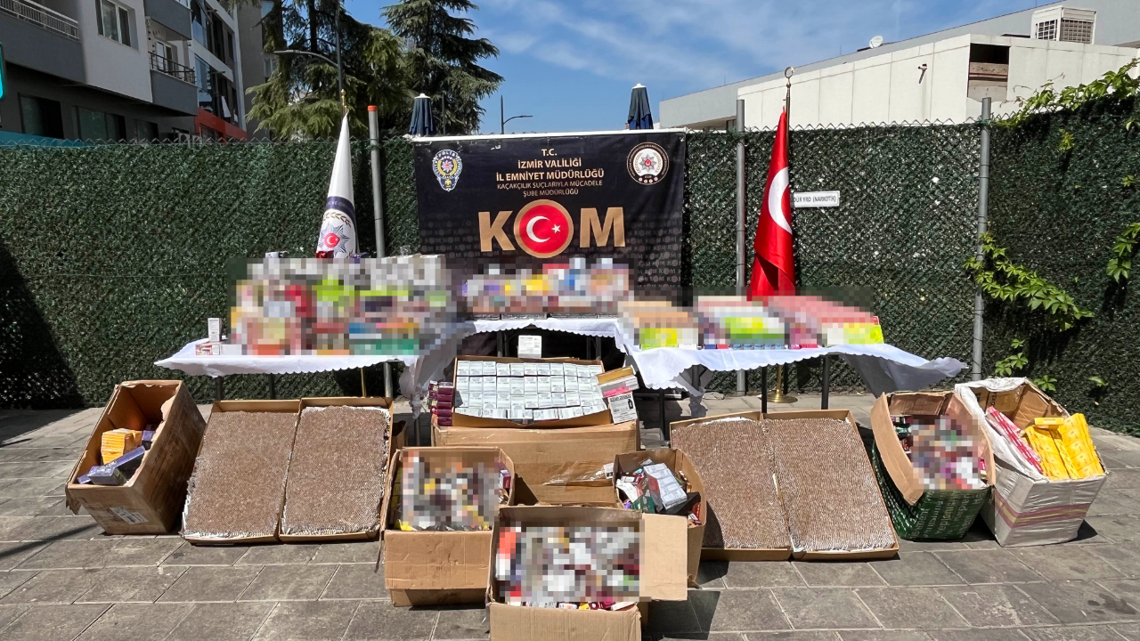 Okula dönüş öncesi İzmir polisinden sıkı denetim