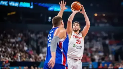 Türkiye kazandı, Alperen- Jokic mücadelesi maça damga vurdu