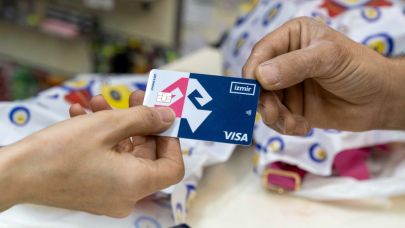 Büyükşehir’den öğrencilere 48 milyonluk kırtasiye desteği