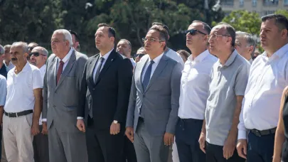 Cumhuriyet Meydanı’nda çifte yıldönümü