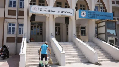 Çeşme Belediyesi’nden Eğitim-Öğretim Yılı Öncesi Temizlik
