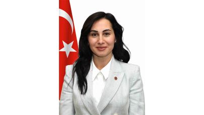 Özlem Gürzel CHP’den istifa etti