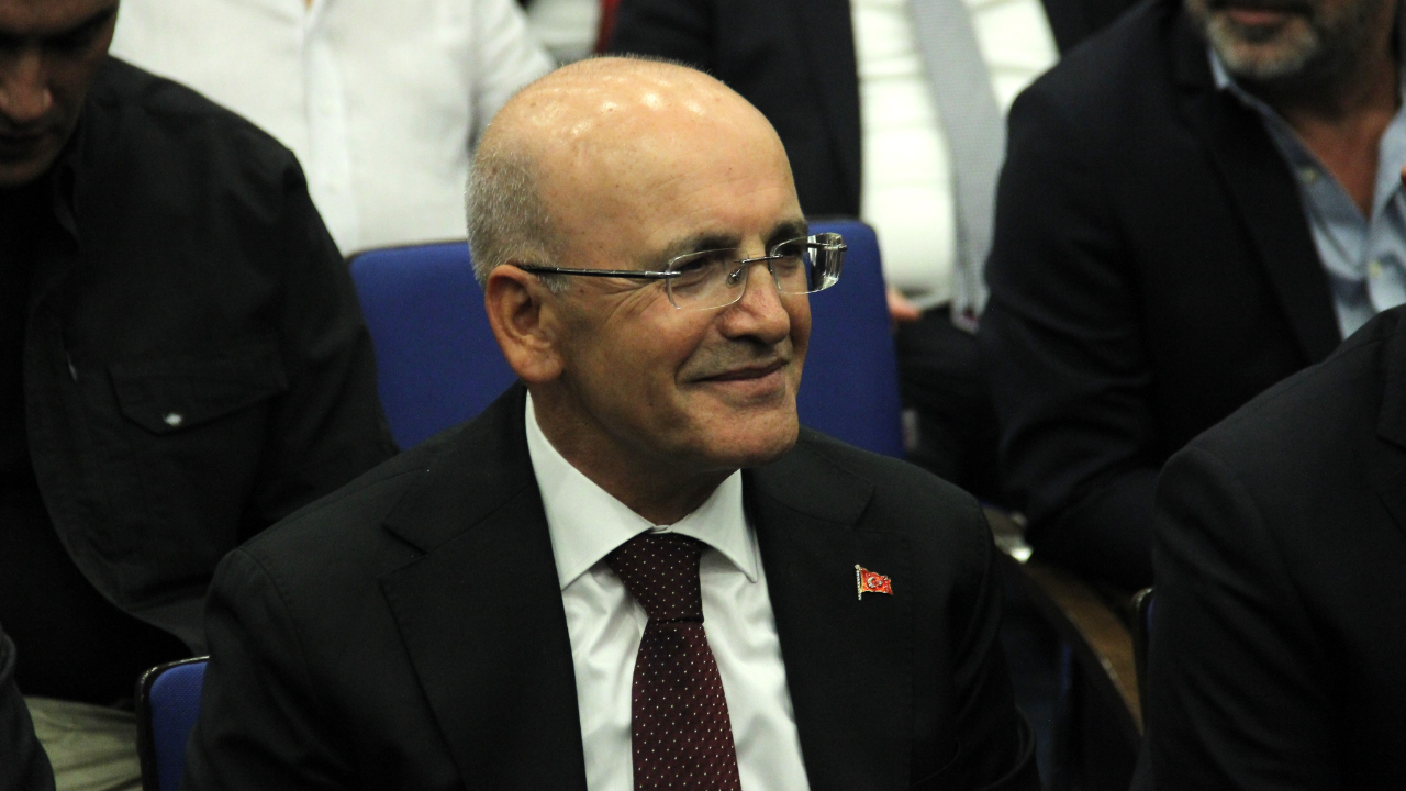 Bakan Şimşek, İzmir'de iş dünyasıyla buluştu