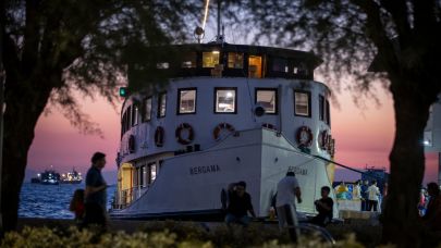 Bergama Vapuru ile İzmir Körfezi’nde tarihe yolculuk