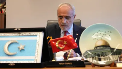Cumhurbaşkanı Başdanışmanı Topçu: "Muhsin Yazıcıoğlu, 26 gün çırılçıplak işkenceye maruz kaldı"