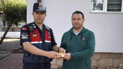 Bulunan altın dolu çanta sahibine teslim edildi