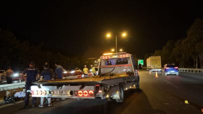 İzmir'de bariyere çarpan motosikletin sürücüsü öldü