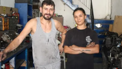 Çırak bulamayan eşine destek için başladı, motor ustası oldu