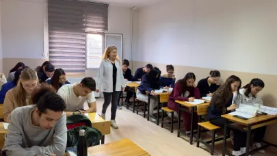 Çiğli Belediyesi’nden mezun öğrencilere YKS hazırlık desteği