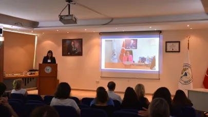 EÜ’ de “Nanoteknoloji ve İlaç Taşıyıcı Sistemlerde Yenilikler Sempozyumu” düzenlendi