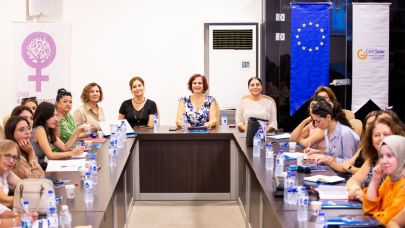 Kadına şiddete karşı Narlıdere'de dayanışma buluşması