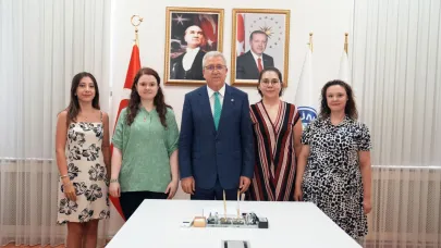 Egeli bilim ekibi HIV enfeksiyonunun erken tanısına yönelik nanobiyosensör geliştirecek