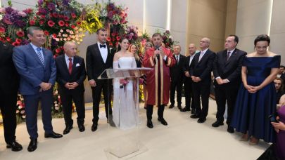 Tugay ailesinin mutlu günü: Nikahı kendisi kıydı