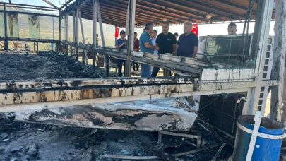 Kiraz’da yangın çıkan sosyal tesis kullanılamaz hale geldi