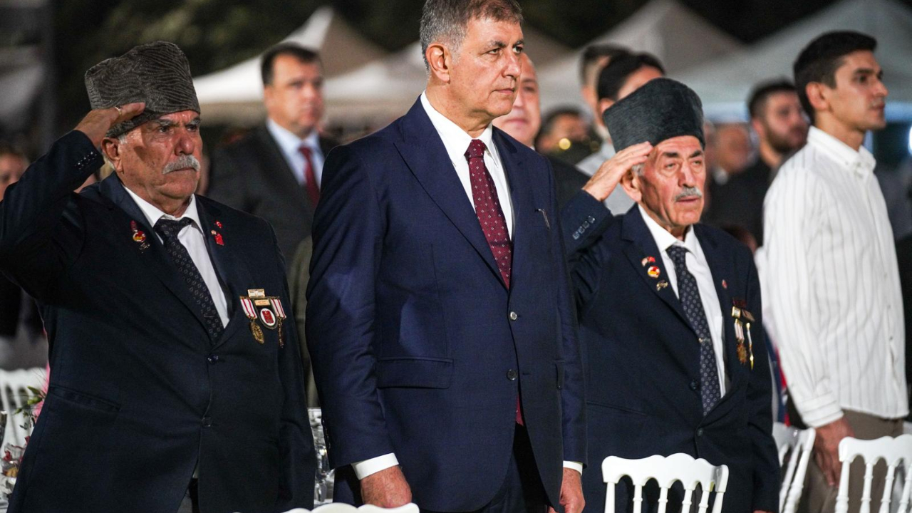Başkan Tugay: Özgürlüğümüzü şehitlerimizin canına ve gazilerimizin cesaretine borçluyuz