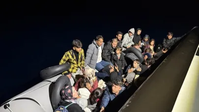 Bir lastik bota sığmışlar; 18'i çocuk 36 göçmen yakalandı