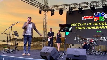 Gençler, kamp için Foça’da buluştu