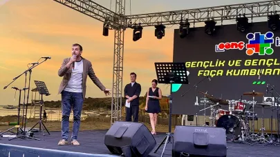 Gençler, kamp için Foça’da buluştu