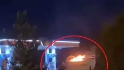 Alev alan kamyonet girdiği akaryakıt istasyonunda söndürüldü