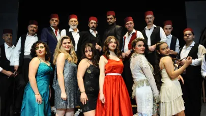 Karşıyaka Belediye Tiyatrosu 4 Ekim’de perde açıyor