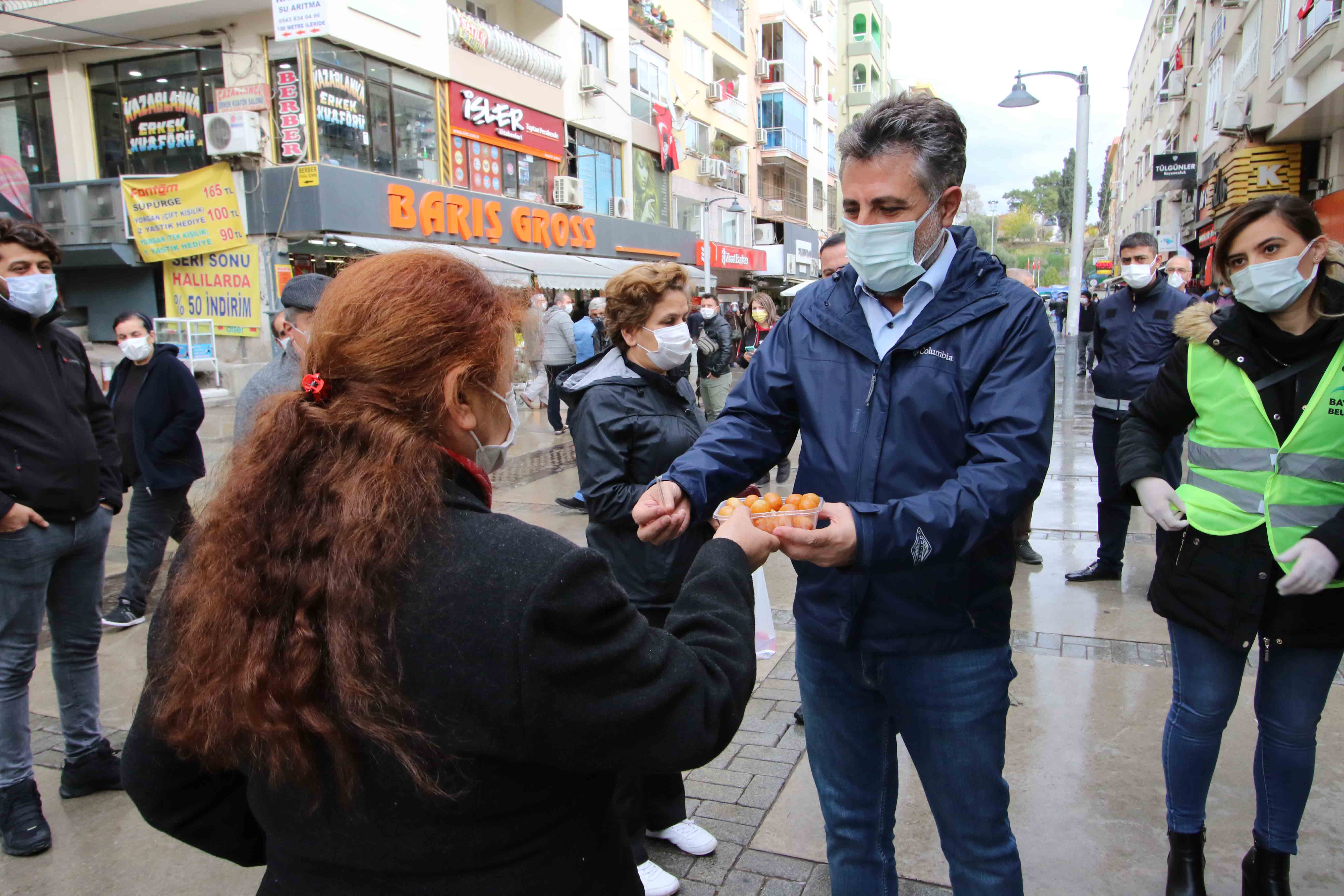 DEPREMDE HAYATINI KAYBEDENLER ANILDI