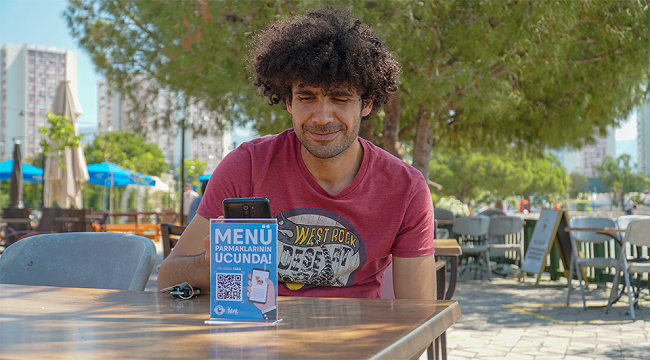 QR KODLU MENÜLER ARTIK İZMİR'DE