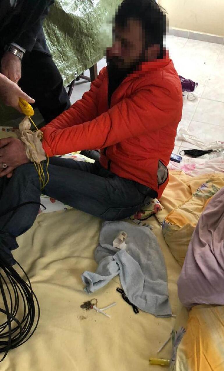 Hırsızlık için girdiği villada uyuyakaldı