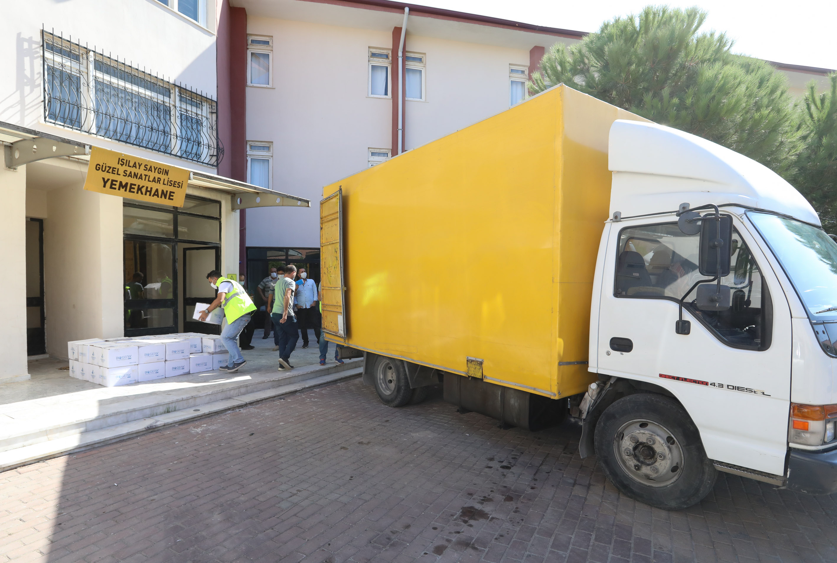 BUCA BELEDİYESİ'NDEN HİJYEN DESTEĞİ