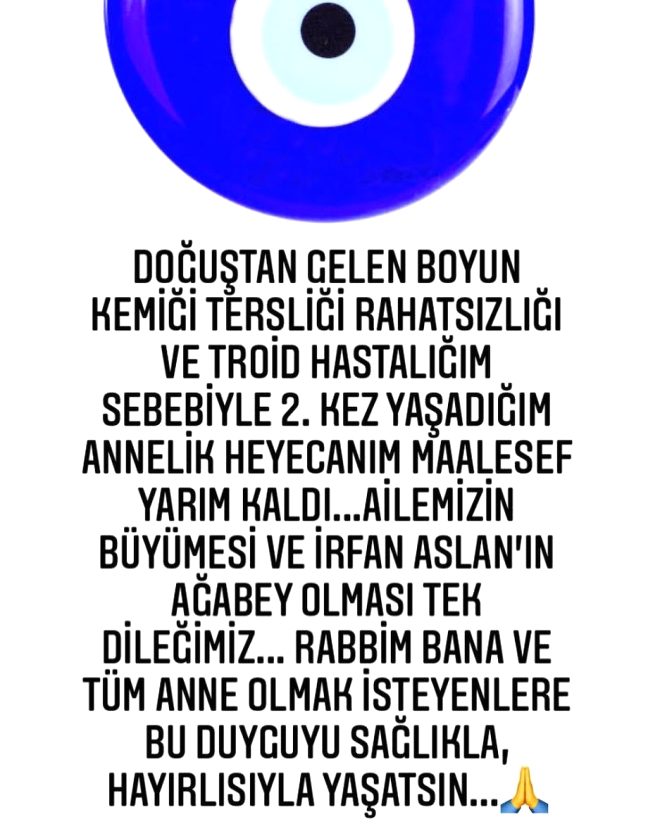 Petek Dinçöz bebeğini kaybetti