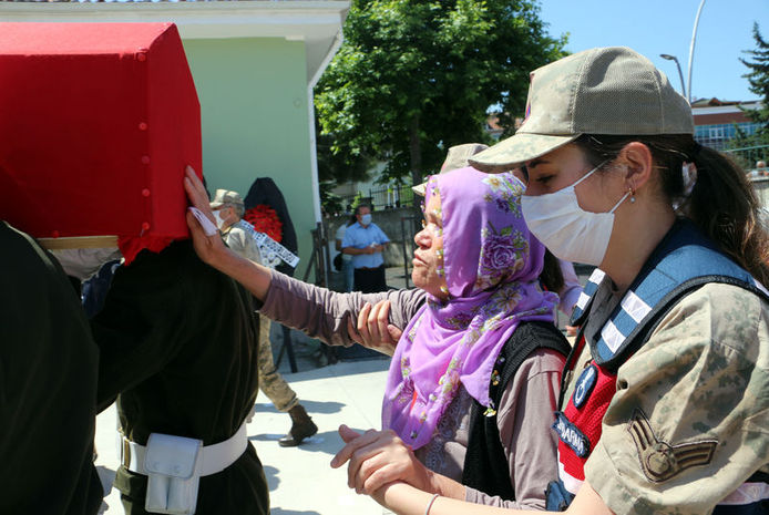 Tokat şehidini uğurladı