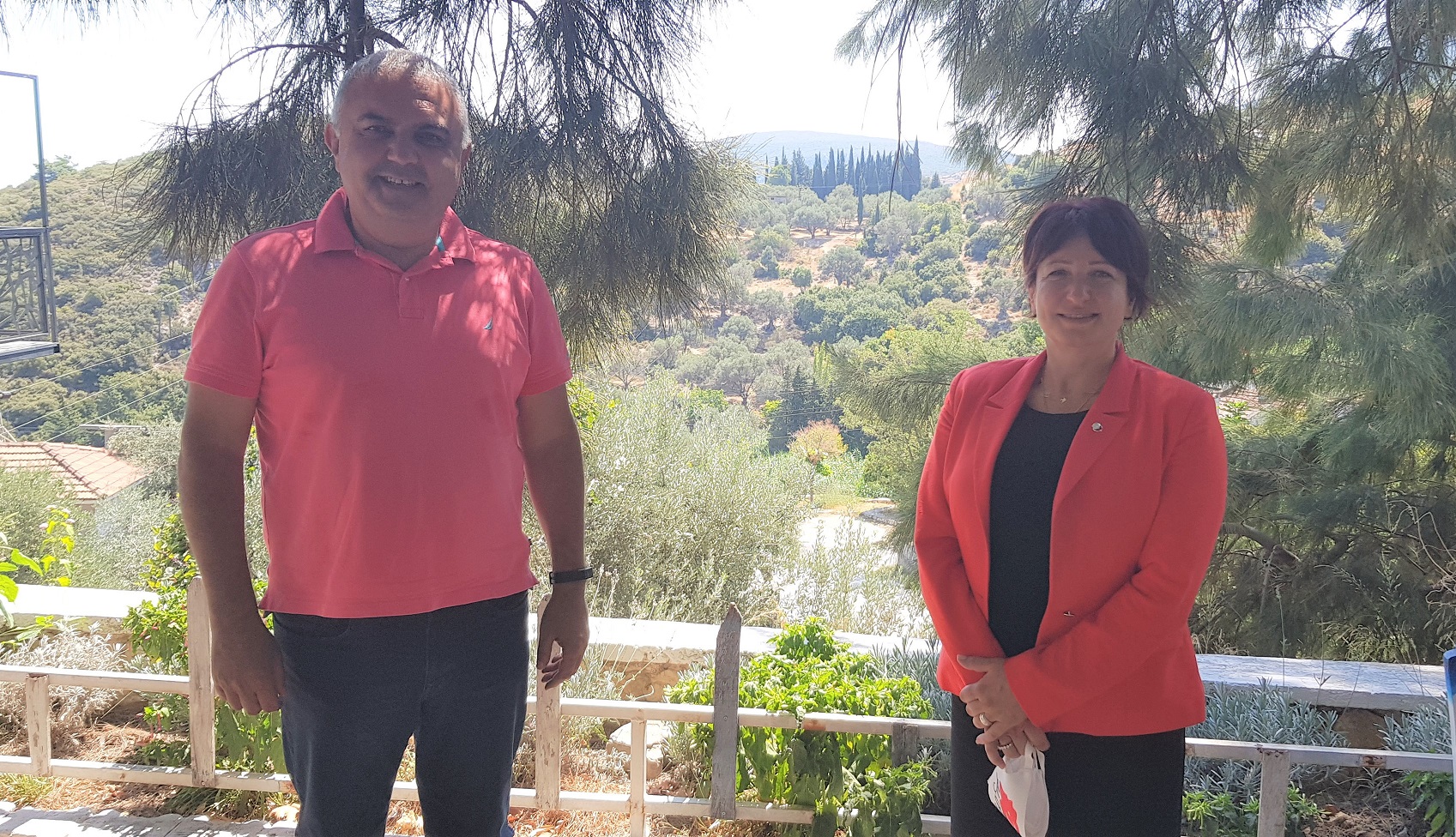 KARABURUN'DA DOĞA KATLİAMI