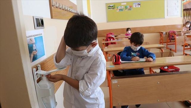 Bakan Selçuk'tan uzaktan eğitim açıklaması
