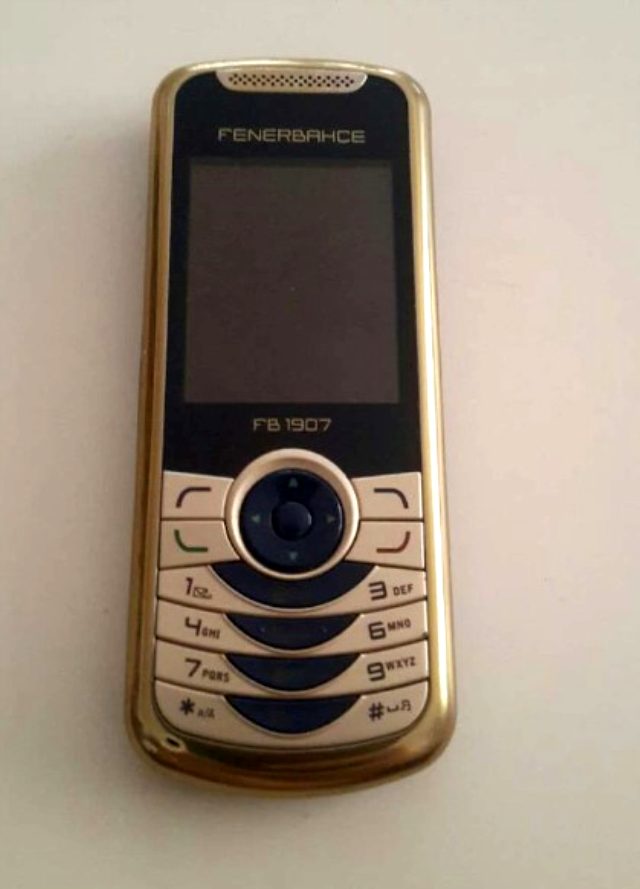 Tarihi ziyarette, tuşlu telefon dikkatlerden kaçmadı