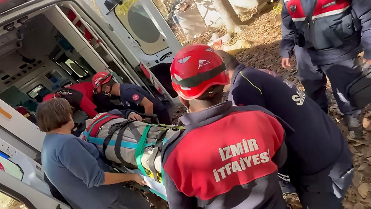 12 metrelik kuyudan itfaiyenin müdahalesiyle kurtarıldı