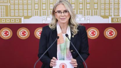 AK Partili Çankırı'dan Başkan Önal'a Bayraklı dönüşümü yantı