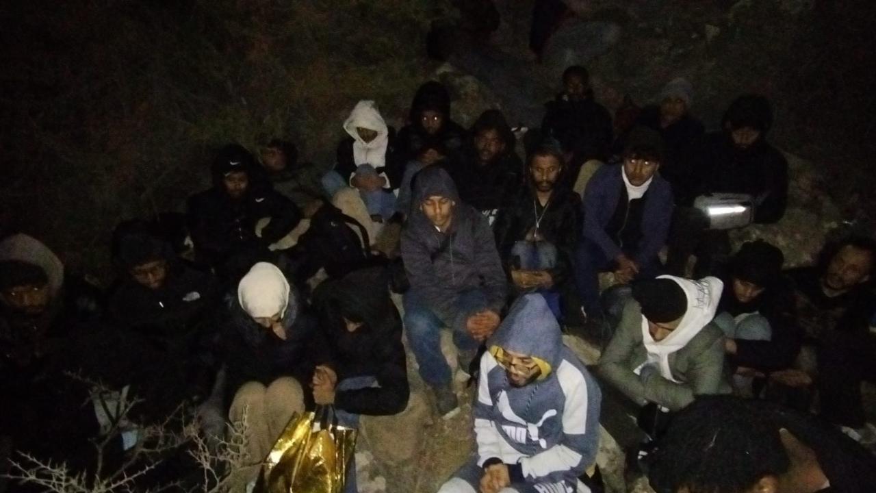 Alaçatı’da göçmen operasyonu