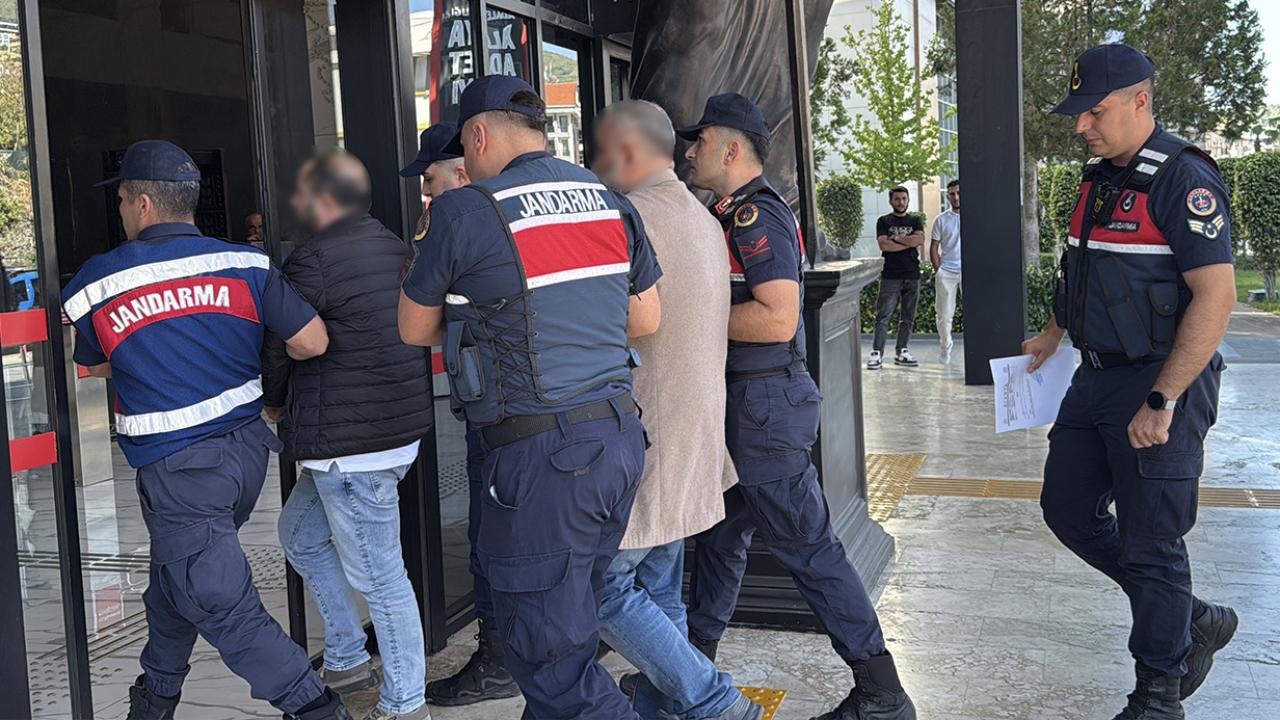 Antalya’da sahte pasaportla 24 milyon liralık arsa vurgunu