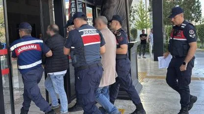 Antalya’da sahte pasaportla 24 milyon liralık arsa vurgunu