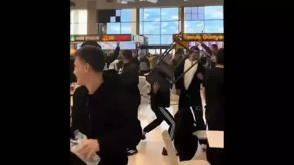 AVM'de 'ne bakıyorsun' kavgası