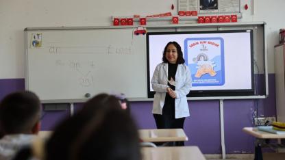 Bayraklı'da miniklere hijyen eğitimi
