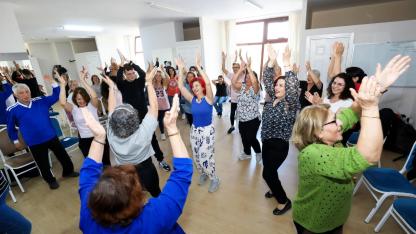 Bedenin şifası kahkaha ve dansla geldi