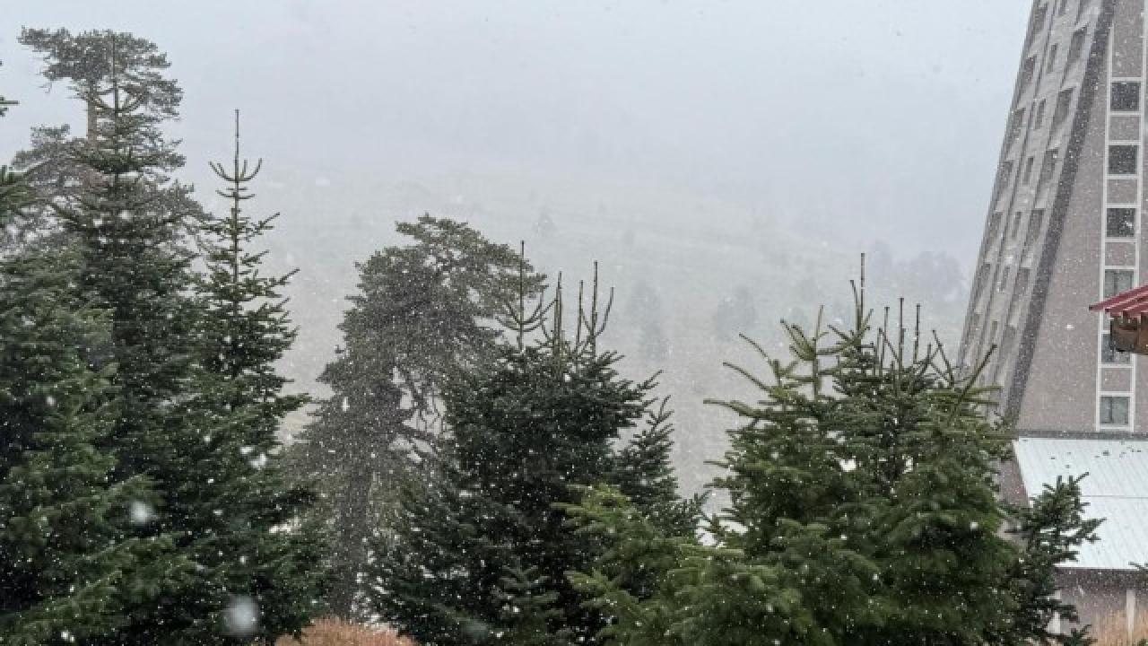 Bolu’da mevsimin ilk karı yağdı