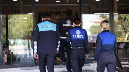 Çeşme Belediyesi Zabıta ekiplerinden fırınlara hijyen denetimi