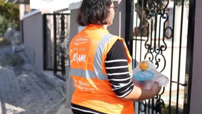 Çeşme Belediyesi’nden ilköğretim öğrencilerine beslenme desteği