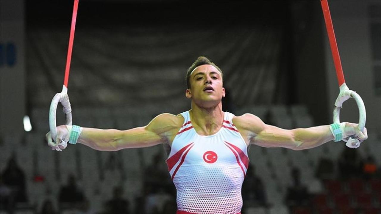 EÜ Mezunu Milli Cimnastikçi Adem Asil, dünya 2'ncisi oldu