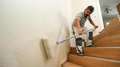 Gaziemir Belediyesi’nden yangında zarar gören evlere yardım eli