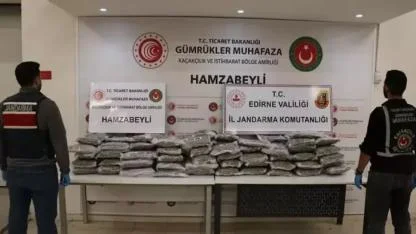 Gümrük Kapısı'nda 105 kilo esrar ele geçirildi