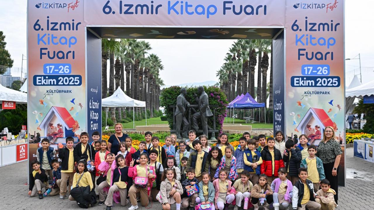 İZKİTAP’a her yaştan ziyaretçi